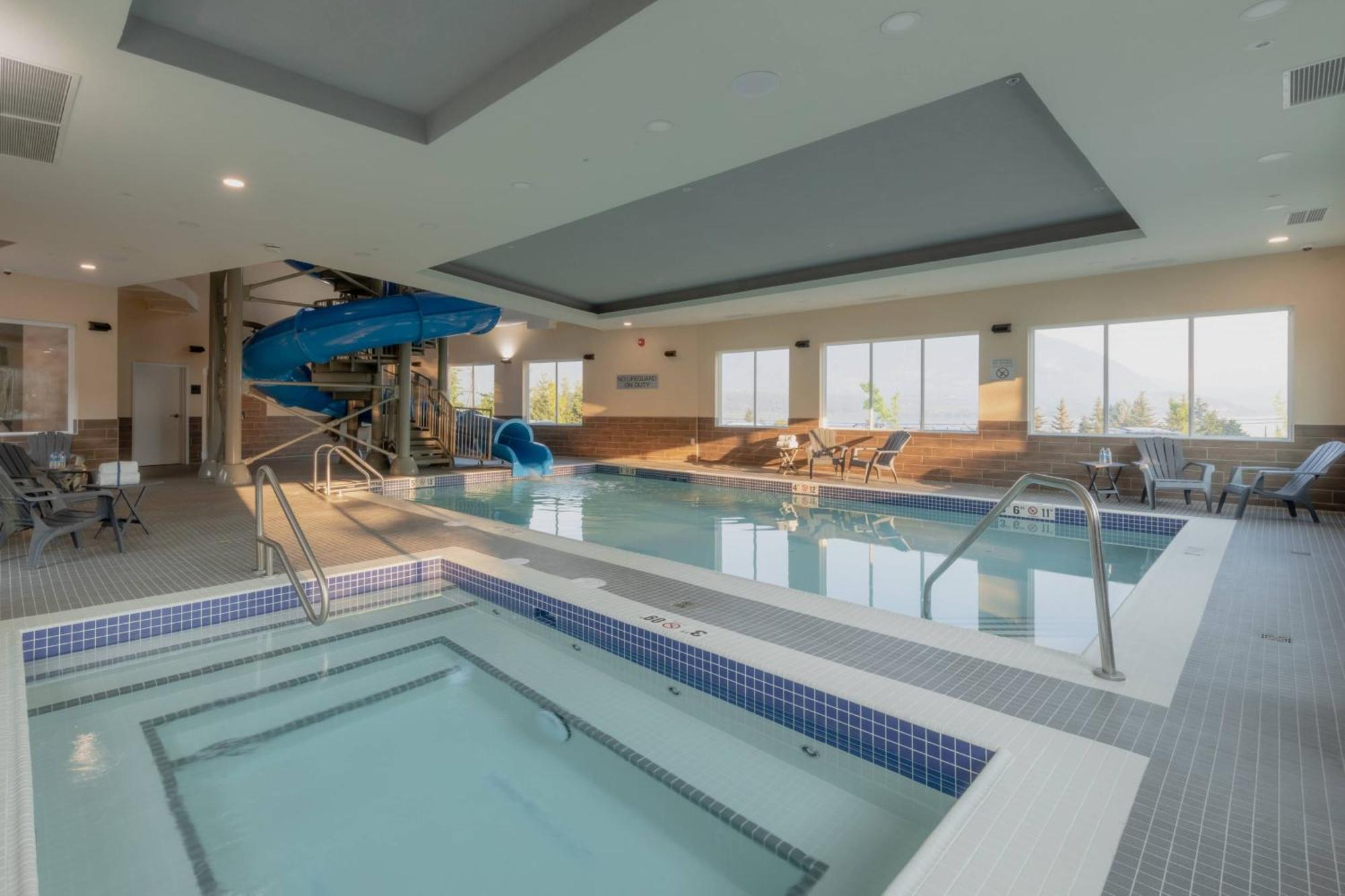 Fairfield Inn & Suites By Marriott Salmon Arm Luaran gambar