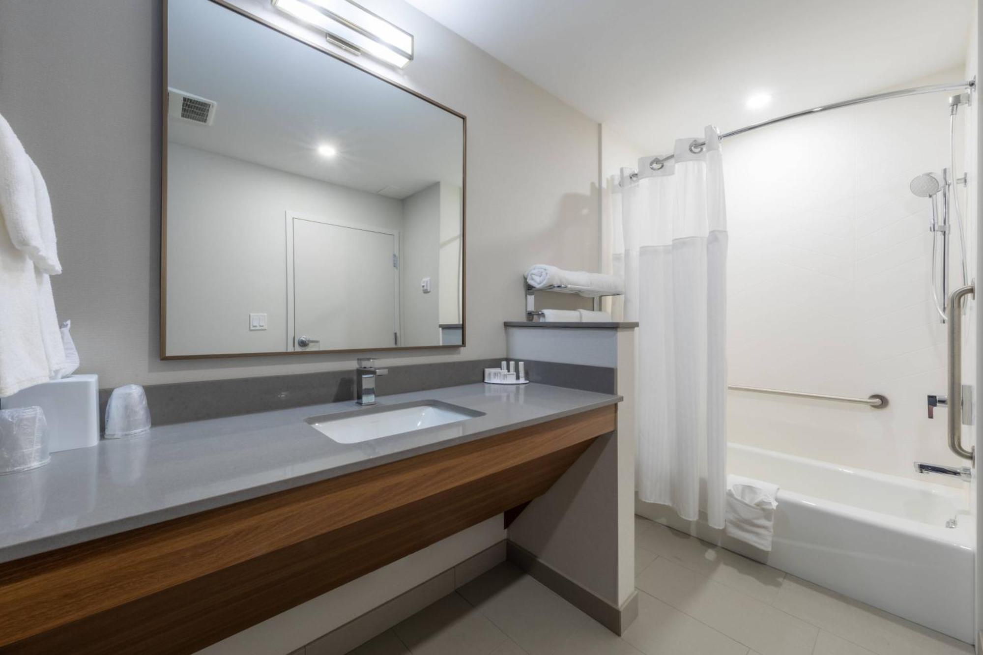Fairfield Inn & Suites By Marriott Salmon Arm Luaran gambar